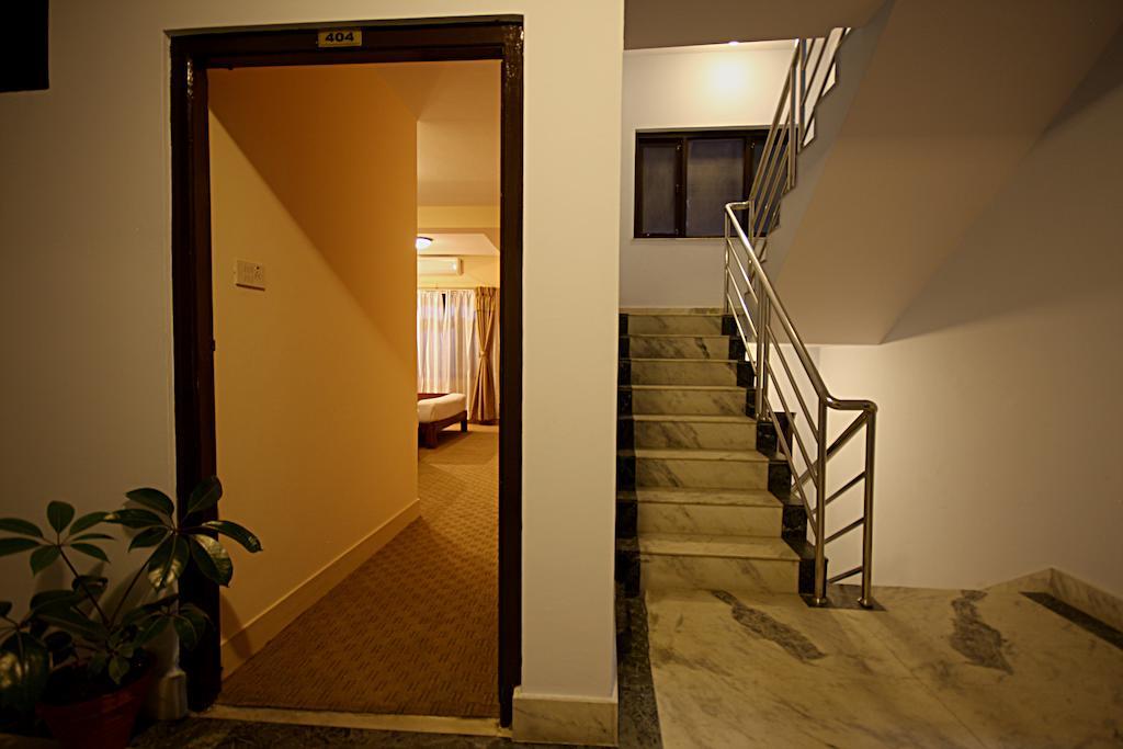 Thamel Grand Hotel Kathmandu Bagian luar foto