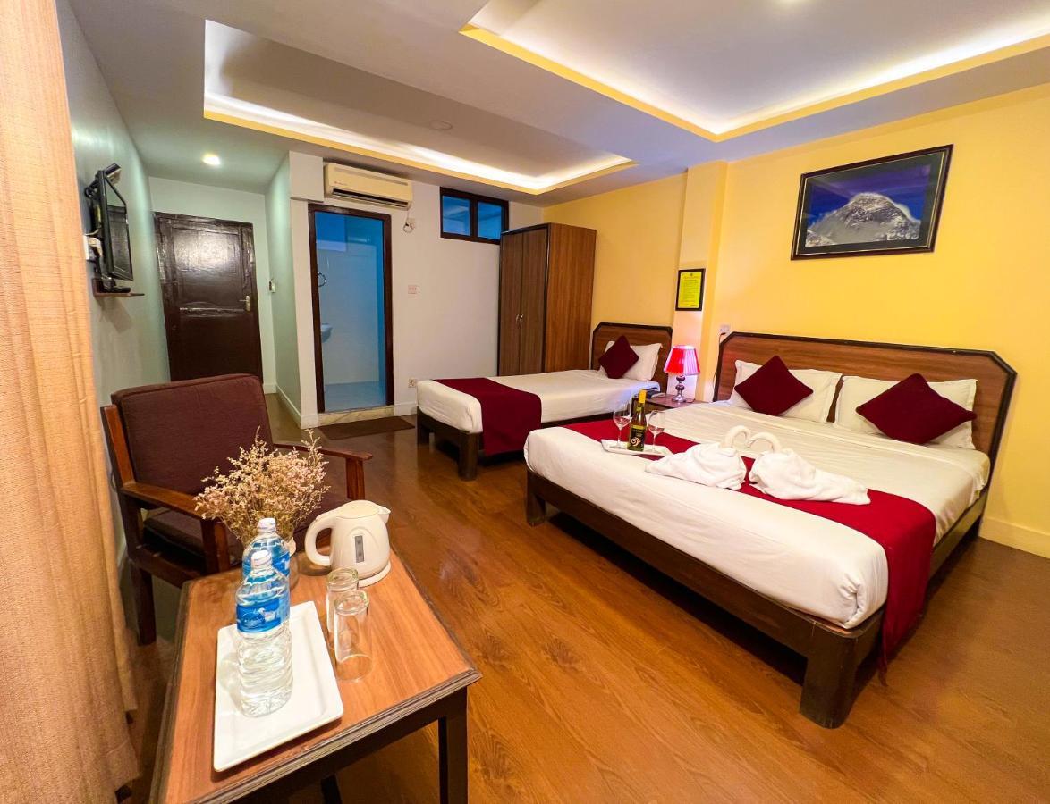 Thamel Grand Hotel Kathmandu Bagian luar foto