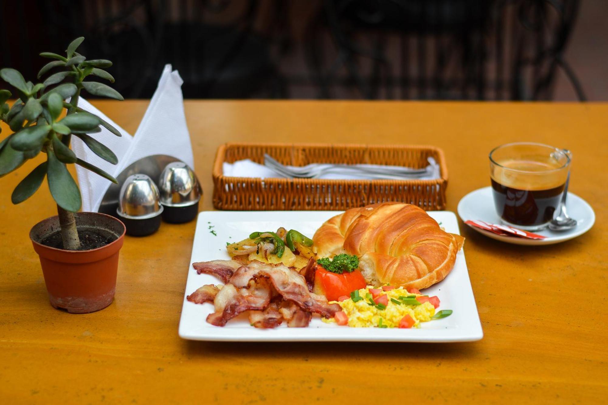 Thamel Grand Hotel Kathmandu Bagian luar foto