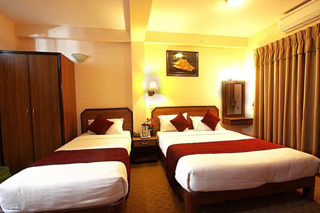 Thamel Grand Hotel Kathmandu Bagian luar foto