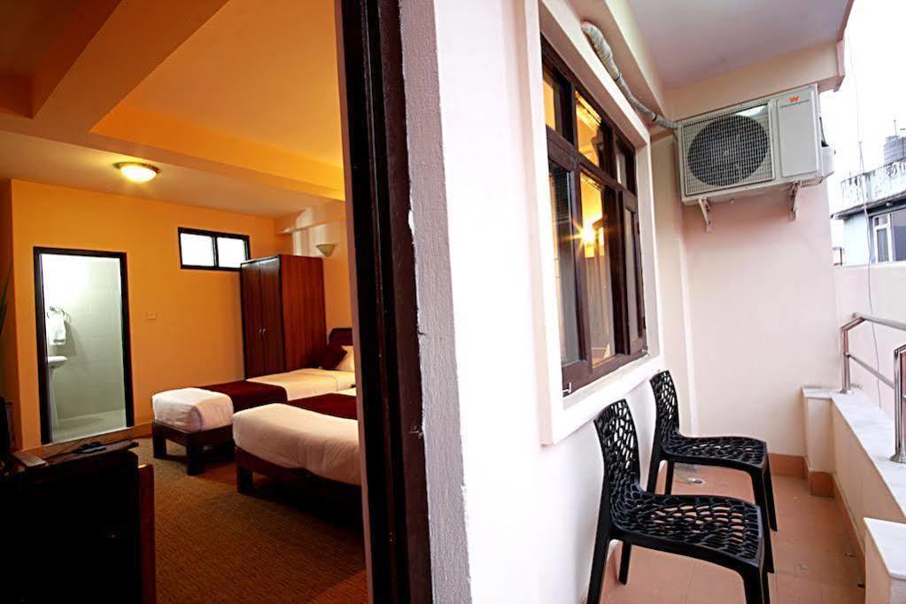 Thamel Grand Hotel Kathmandu Bagian luar foto