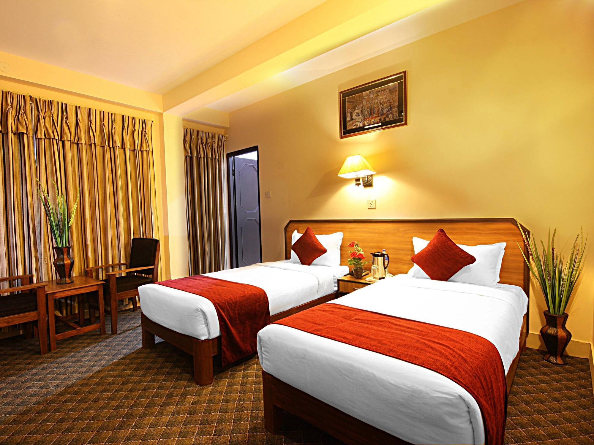 Thamel Grand Hotel Kathmandu Bagian luar foto